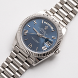 Rolex Day-Date 40, Weißgold, Blue Roman Dial, Ref. 228239, 2021, B+P