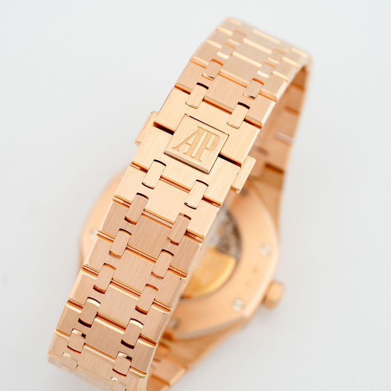 Royal Oak White Dial 2019 - 15400OR.OO.1220OR.02