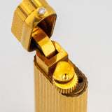 Lighter Golden Godron Vertical Stripe - Les Must de Cartier