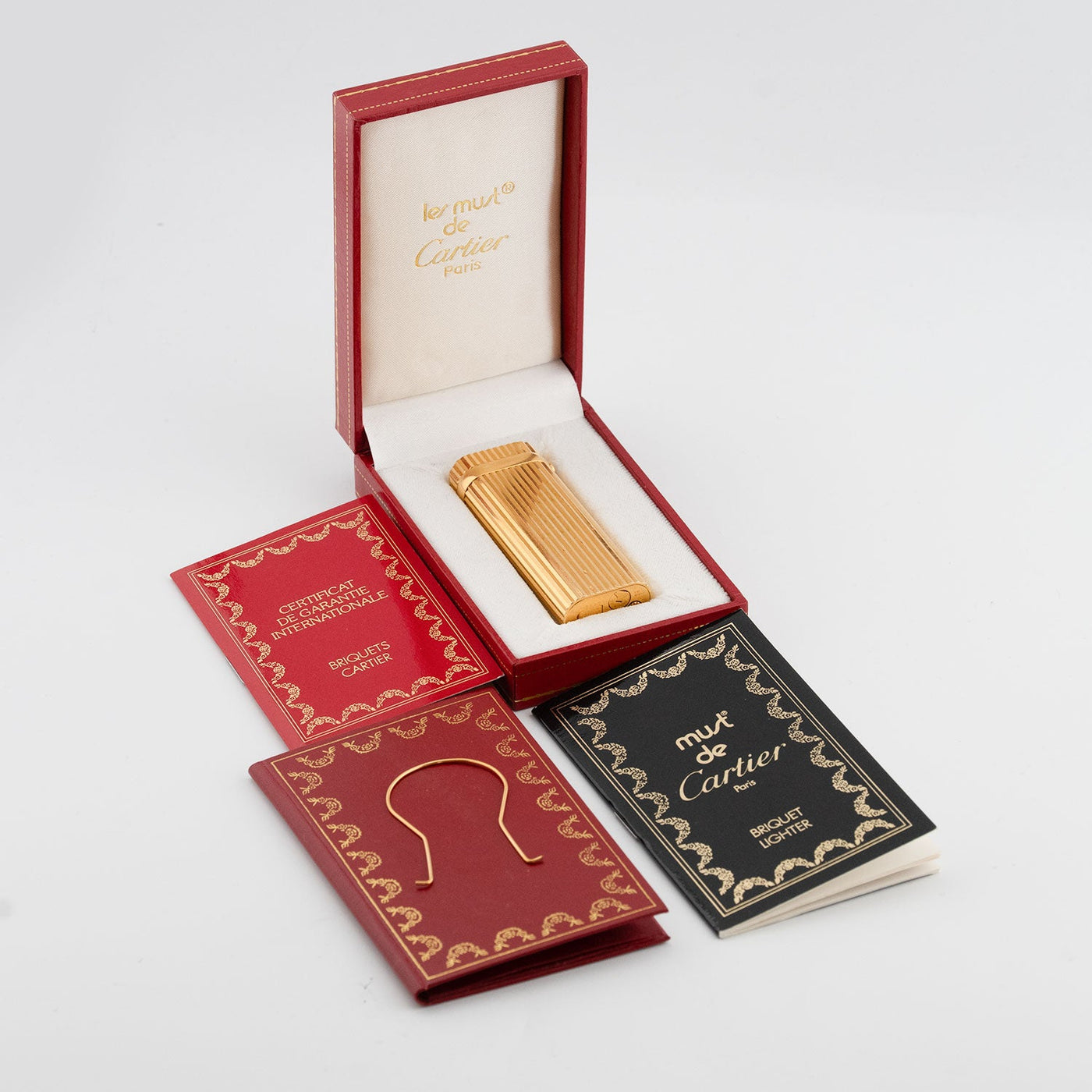 Lighter Golden Godron Vertical Stripe - Les Must de Cartier – US