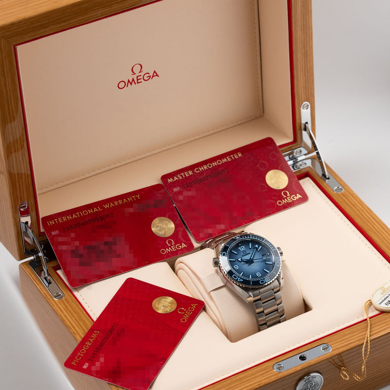 Seamaster Planet Ocean 600M Summer Blue LC100 2025 - 215.30.40.20.03.002