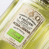 Acqua di Genova Fresh Eau de Toilette – Etikett im Makro mit Schriftzug Fresh und Gründungsjahr 1853