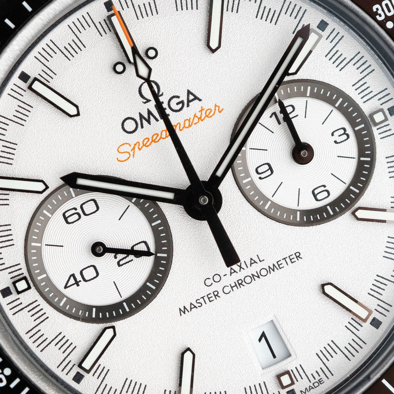 Speedmaster Racing 44mm Chronograph Co-Axial White Dial LC100 2025 - 329.30.44.51.04.001