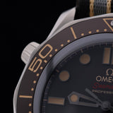 Omega Seamaster Diver 300M, "007 James Bond" Edition, Titan, NATO-Band, Ref. 210.92.42.20.01.001, B+P