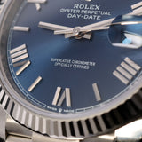 Rolex Day-Date 40, Weißgold, Blue Roman Dial, Ref. 228239, 2021, B+P