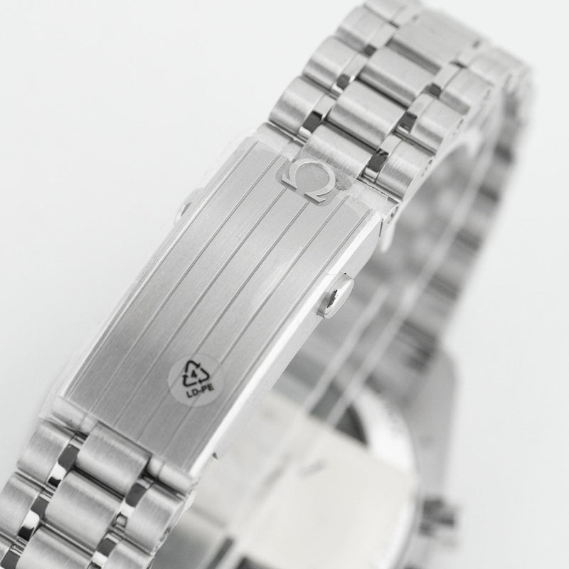 Speedmaster Silver Snoopy Award - 310.32.42.50.02.001