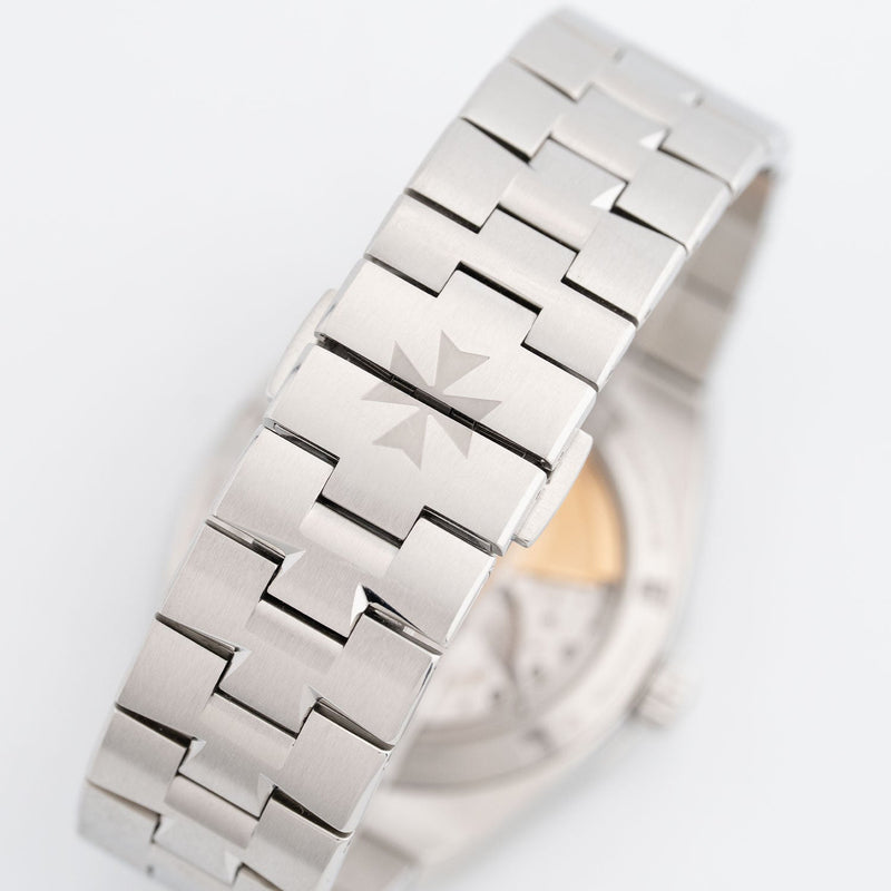 Overseas 41mm Black Dial 2021 - 4500V/110A-B483